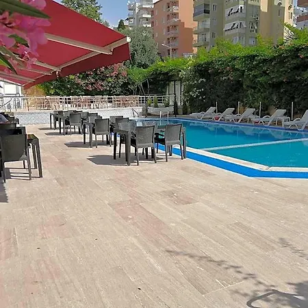 Otel Lara Eyfel 2*