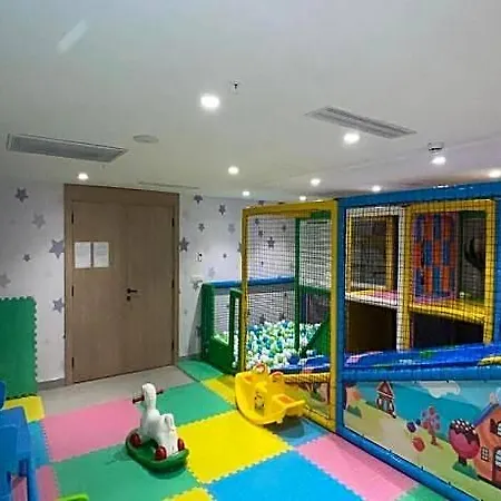 Otel Lara Eyfel 2*